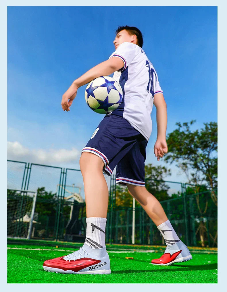 Men Football Boots New Adult Adult Professional Breathable Sports FG Fast Futsal Male Football Shoes Sneakers Turf Cleats Match