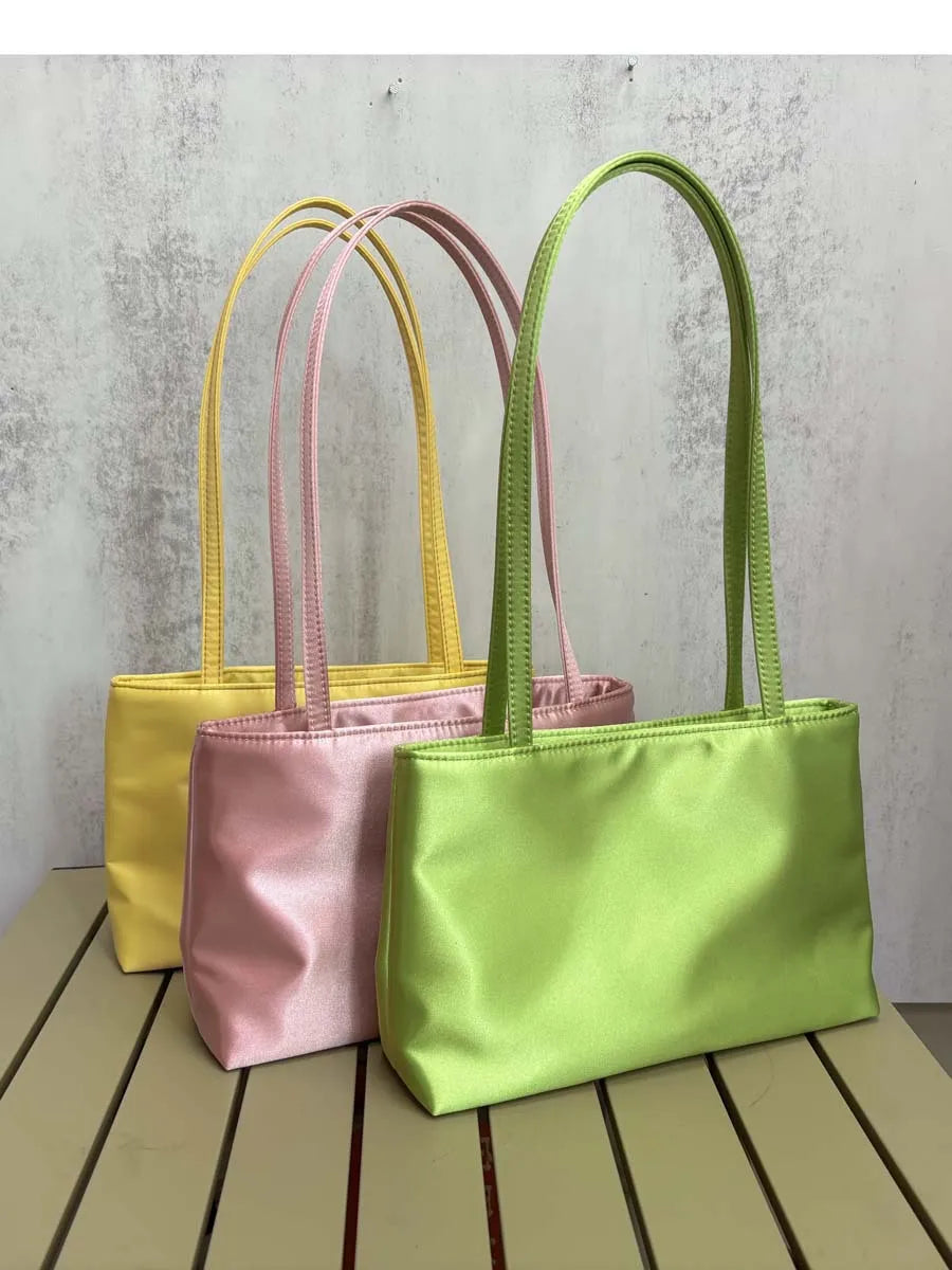 2026 Luxury Shoulder Bags Silk Women's Handbag Square Underarm Bag Ins Famous Brand Commuter Bag Contrasting Color Macaron Totes