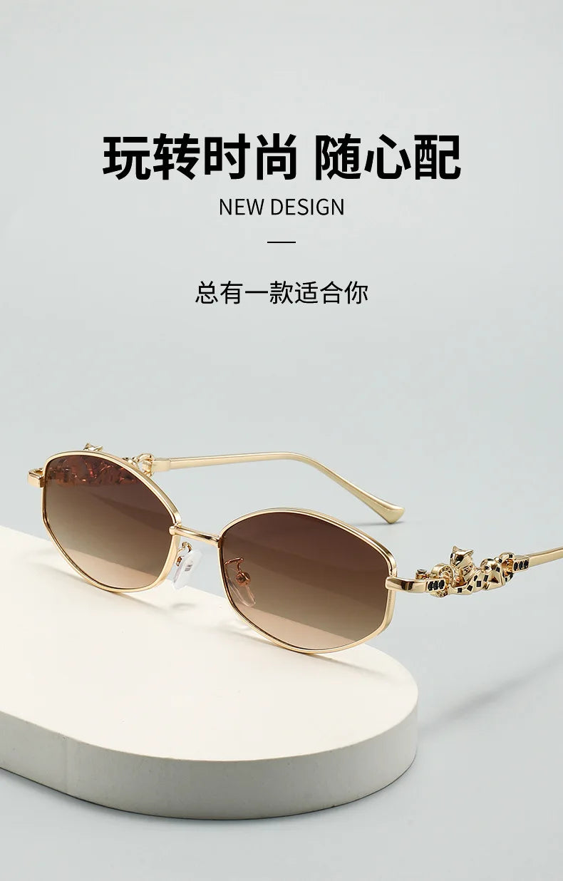Punk Women's Retro Metal Frame Sunglasses Leopard Head Decor UV400 Shades Fashion Gradient Sun Glasses for Street & Vacation