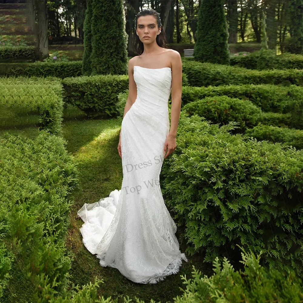 Lace Wedding Dresses 2026 Strapless Mermaid Applique Sleeveless Pleated Luxury Bridal Reception Dresses For Woman Customized