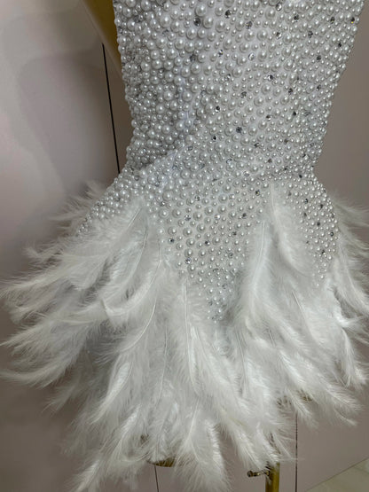 Women Luxury Rhinestones Pearls Feathers Halter Backless Short Dress Women Sexy Celebrate Birthday Dress Nightclub Stage Costume