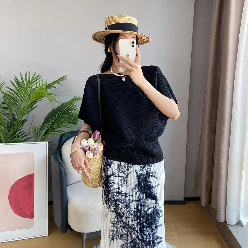 Miyake Pleated Top 2026 New Round Neck Short Sleeve Batwing T-Shirt Women Summer Lightweight Vacation Travel Women's Clothing