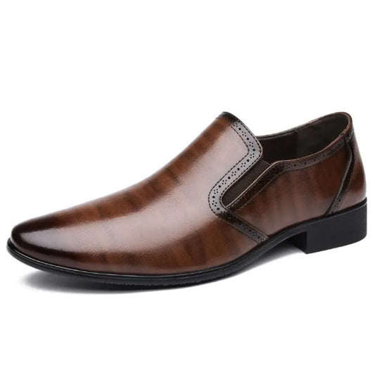 Spring Autumn New Designer Dress Shoes for Men Solid Color Fashion Formal Business Casual Leather Shoes Male
