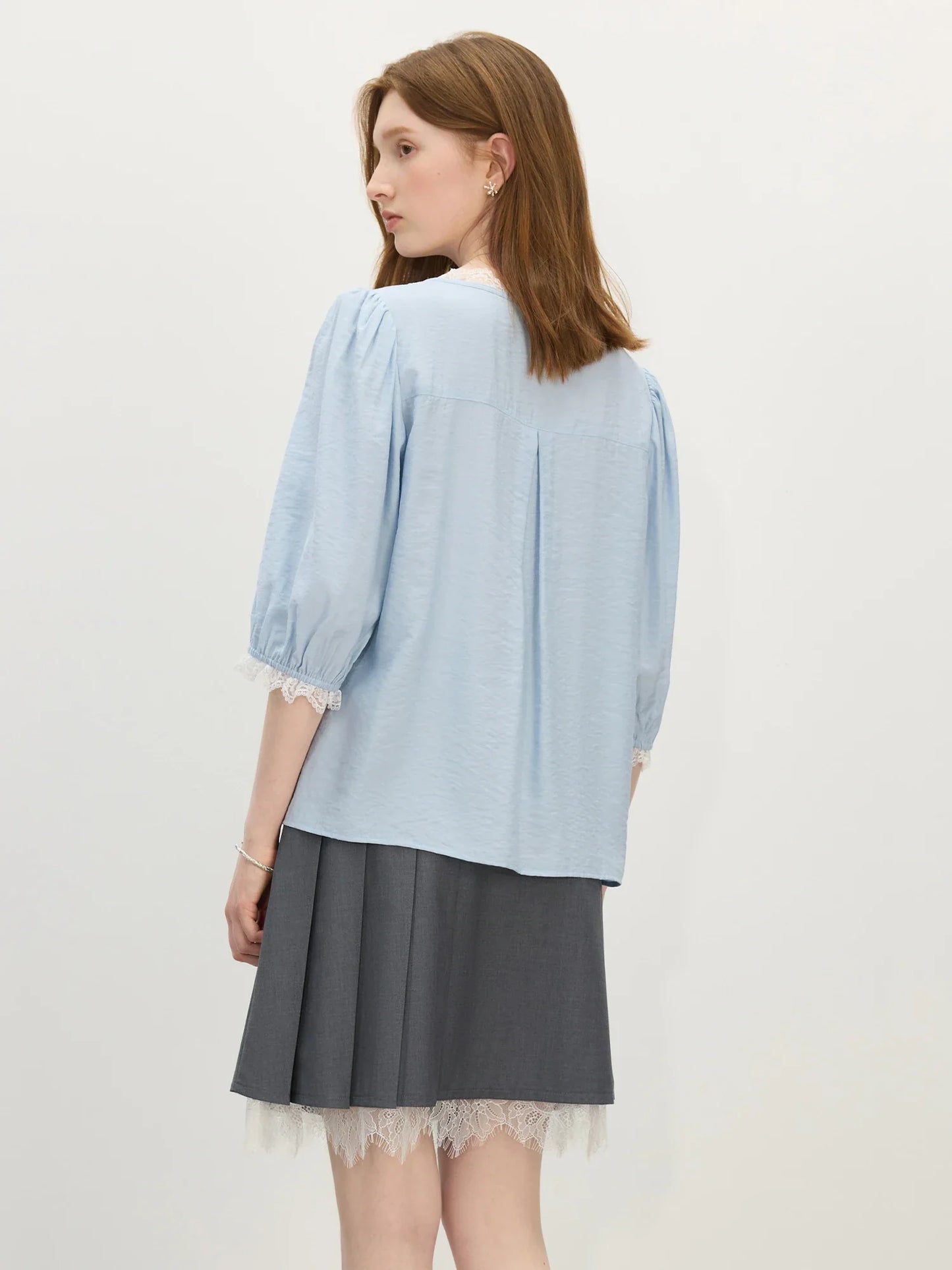 2025 Summer Women's Artisan Lace V-Neck Blouse - Navy Blue Romantic Design & Lightweight Chiffon for Chic Occasions