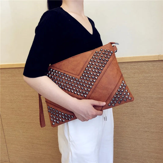 Fashion Rivet Day Clutches for Women Shoulder Bags PU Leather Crossbody Bags Brand Design Ladies Envelope Bags Clutch Purse