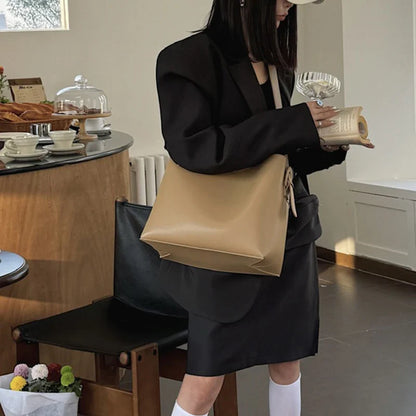 Luxury Genuine Leather Women Bags 2025 Spring Cow Suede Shoulder Bags Women Retro Gold Buckle Large Capacity Totes Lady Handbags