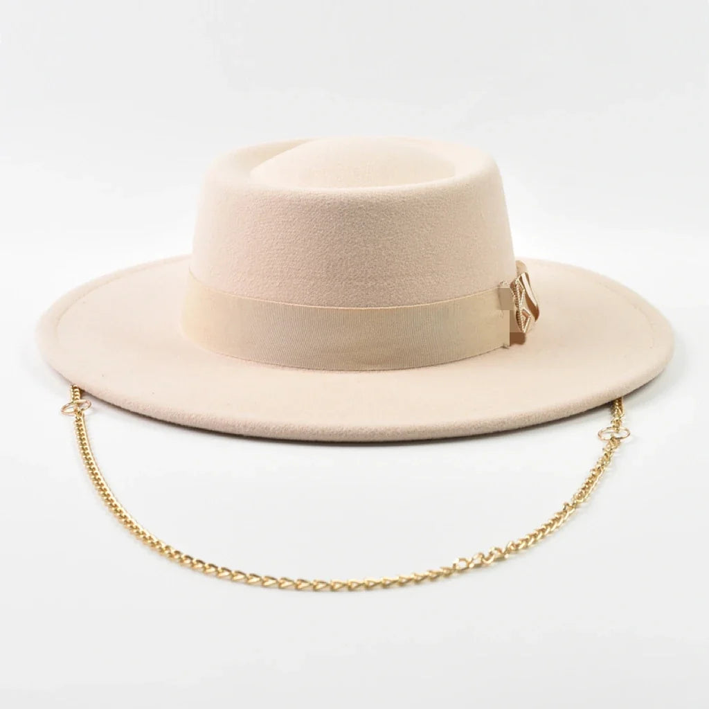 Women's Fedora Hat Fashionable Metal RB Letter Felt Hat Autumen Winter Derby Wedding Jazz Hats