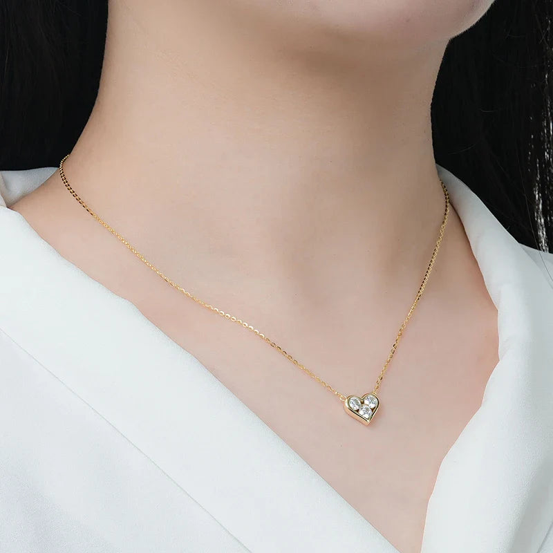Certified 0.3CT Round Moissanite Necklace 925 Sterling Silver Heart Shape Pendant Necklace for Valentine's Day Jewelry