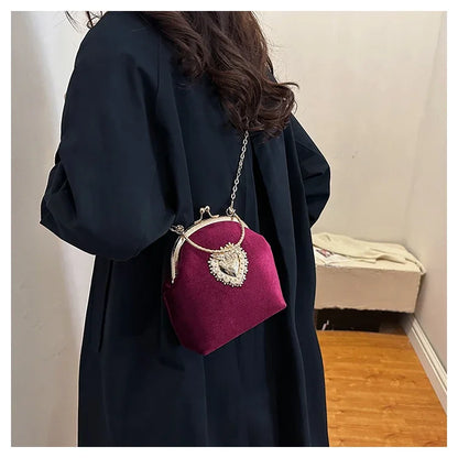 Chains Velvet Frame Heart Dinner Hand Bags Diamonds High Quality Shoulder and Crossbody Bags for Women 2024 Fashion Hot Sale