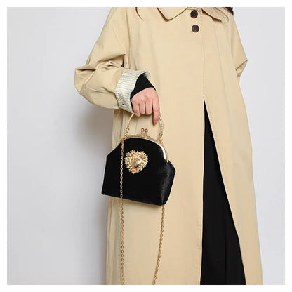 Chains Velvet Frame Heart Dinner Hand Bags Diamonds High Quality Shoulder and Crossbody Bags for Women 2024 Fashion Hot Sale