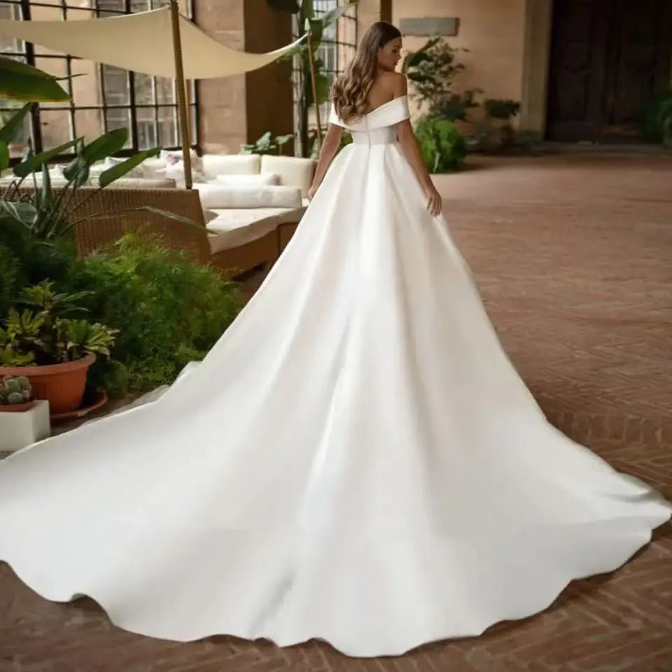 Customized Boat Neck Ball Gown Wedding Dress Off the Shoulder Simple Vestido De Noiva Zipper Back Satin Robe Mariage