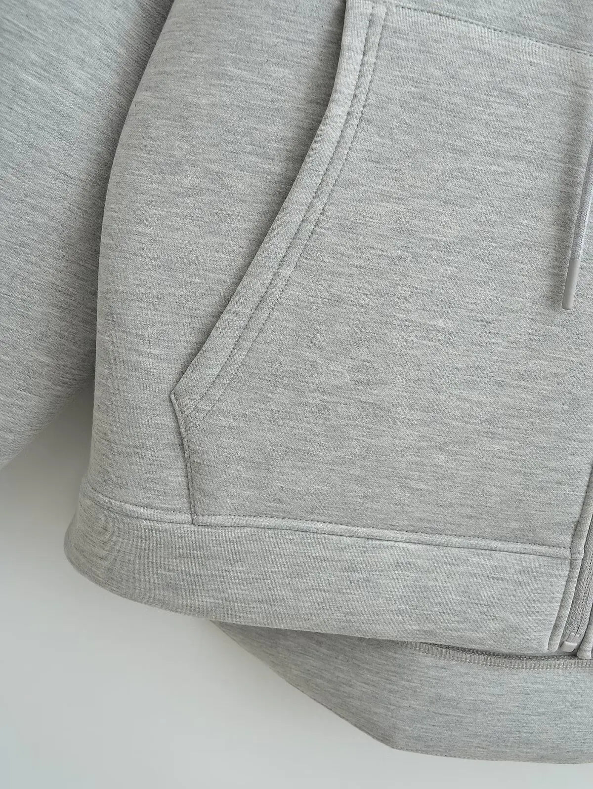 2026 Casual Women's Soild Zipper Hoodie Long Sleeve Big Pocket Zipper Jacket With Hood Female Loose Outerwear Coat Tops