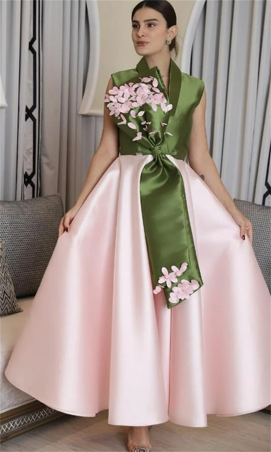 Customized Jiayigong  Exquisite Modern Style V-Neck Ball Gown Flowers Appliquess Bespoke Occasion Dresses
