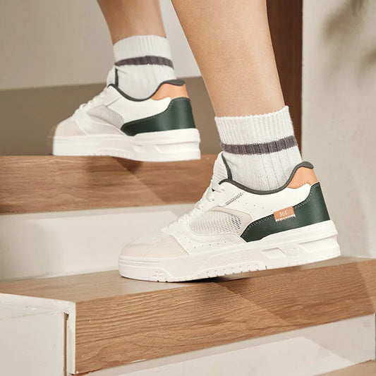 Men's Board Shoes New Comfortable Versatile Breathable Leisure Lightweight Wear-resistant Male Sneakers 672516626