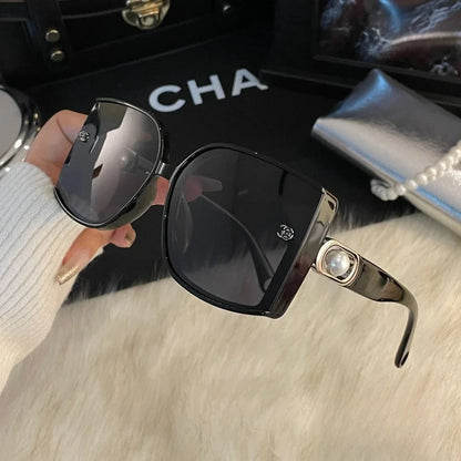 Fashion Square UV400 Polarized Sunglasses for Women Pearl Elegant Sun Protection Ladies Oversized Sun Glasses Gafas De Sol Mujer