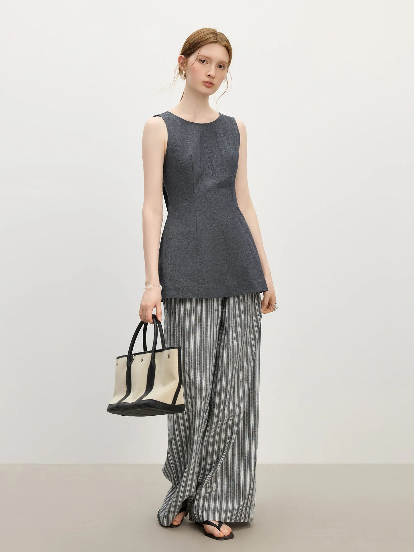 2025 Summer Women's Waist-Defining Sleeveless Shirt - A-Line Silhouette & Breathable Linen Blend for Effortless Chic