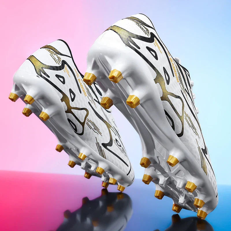 New Men Soccer Shoes Sport Training Football Boots Soft Ultralight Breathable Professional Sneakers Unisex Grass Cleats Match