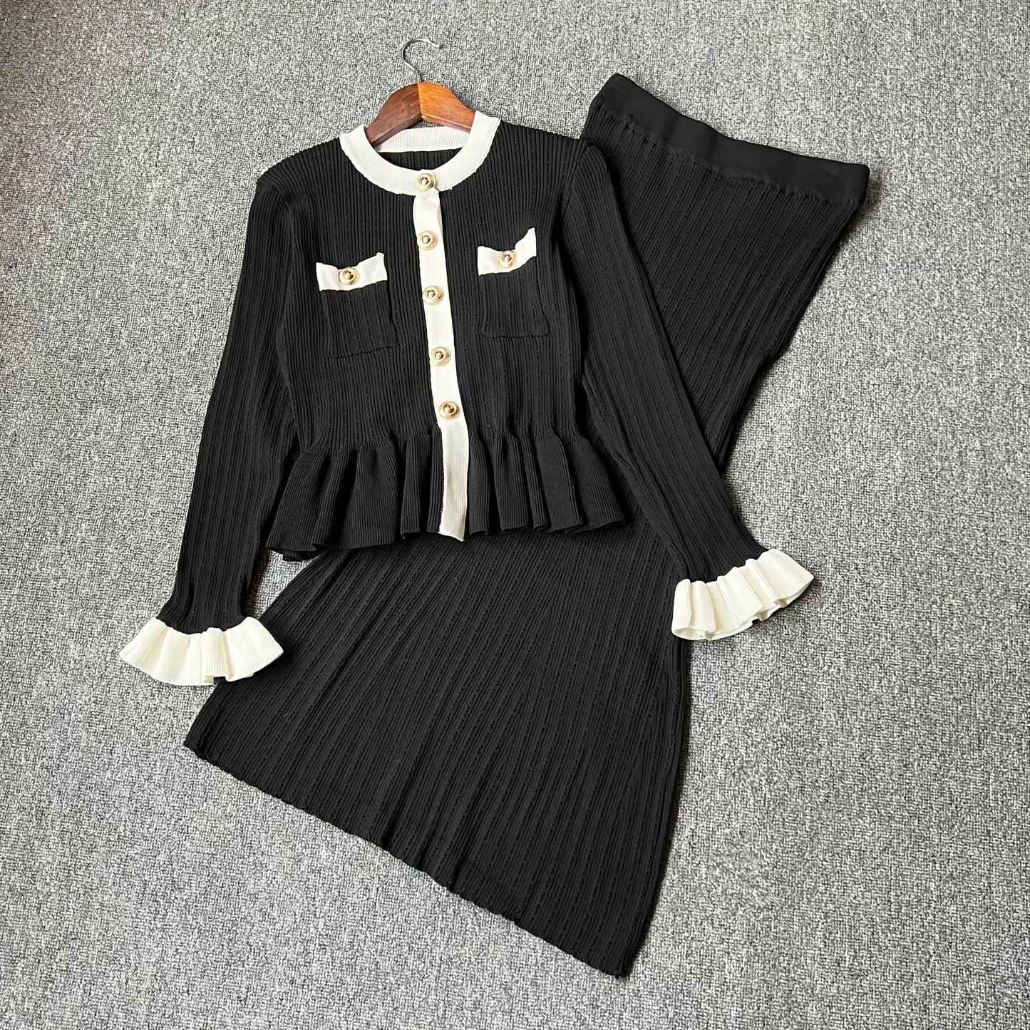 Brand Fashion One-piece Knitted Maxi Dress Women Elegant V-neck Ruffled Slim Waist Bodycon Sweater Dress Party Vestido