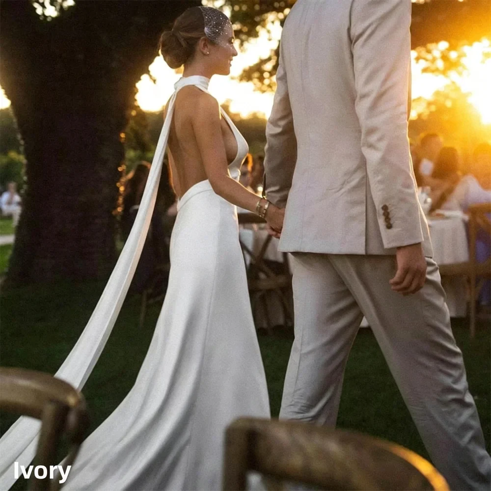 Customized Elegant Simple V-Neck Halter Mermaid Crepe Wedding Dresses For Women Boheimian Backless Sweep Train Bridal Gown