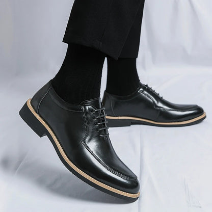 Hot Selling Pointed Dress Shoes Europe America Casual Versatile Men's Low Top Shoes High-end Banquet Office Men's Business Shoes