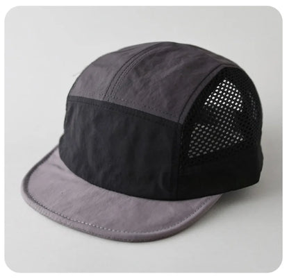 Retro Color-Blocked Breathable Quick-Dry Flat-Brimmed Hat with Adjustable Mesh Fabric, Suitable for Both Men and Women, Ideal for Outdoor Activities Like Hiking, Running, Camping, and Daily Commuting