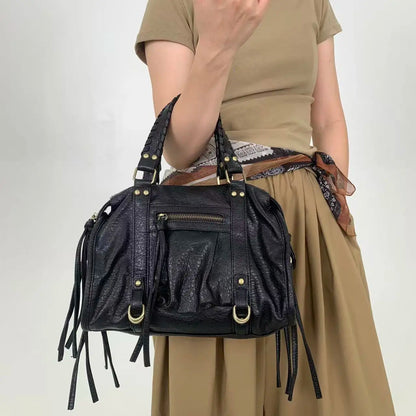 Y2K women's street style personalized rivet made old shoulder bag, retro motorcycle tote bag