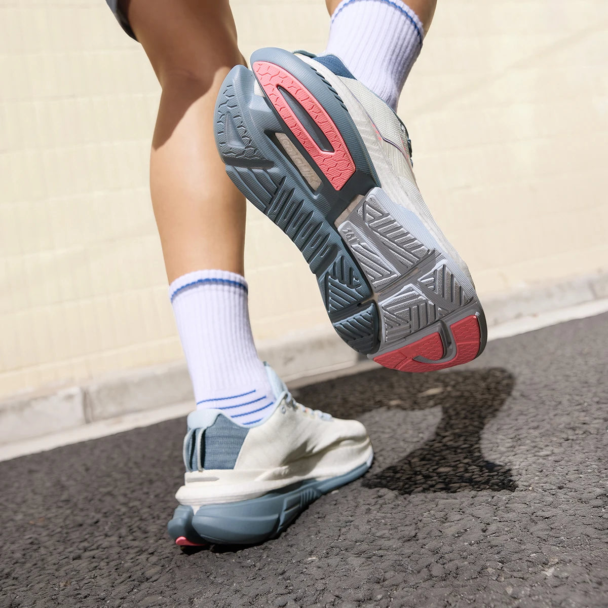 6.0 Men Running Shoes New Mesh Soft Breathable Rebound Shock-absorber Stable Versatile Male Sneaker 672612202