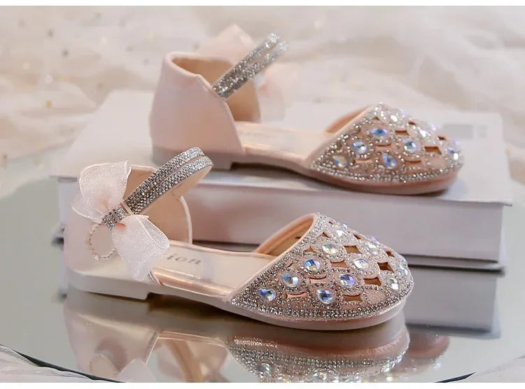 Girls Sandals Shiny Crystal Ins Trendy 2025 Summer New Kids Princess Shoes Mesh Lace Bows Girls Dance Shoes Elegant Hollowed-out