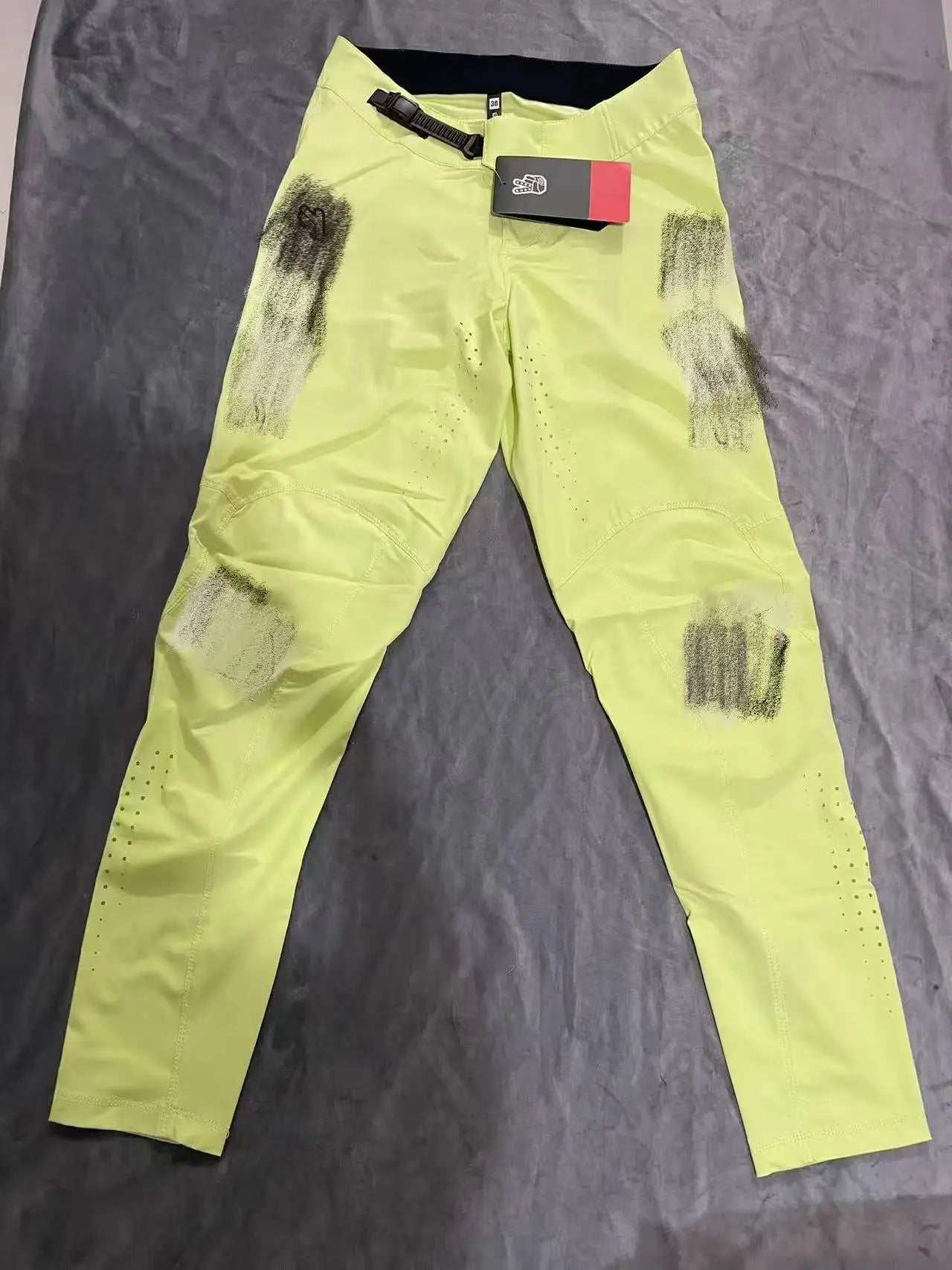 Reathable Ultra-Thin Comfortable Cycling Trousers Zipper Design with Pockets for Bike Motorcycle Sports Four Seasons Wearable