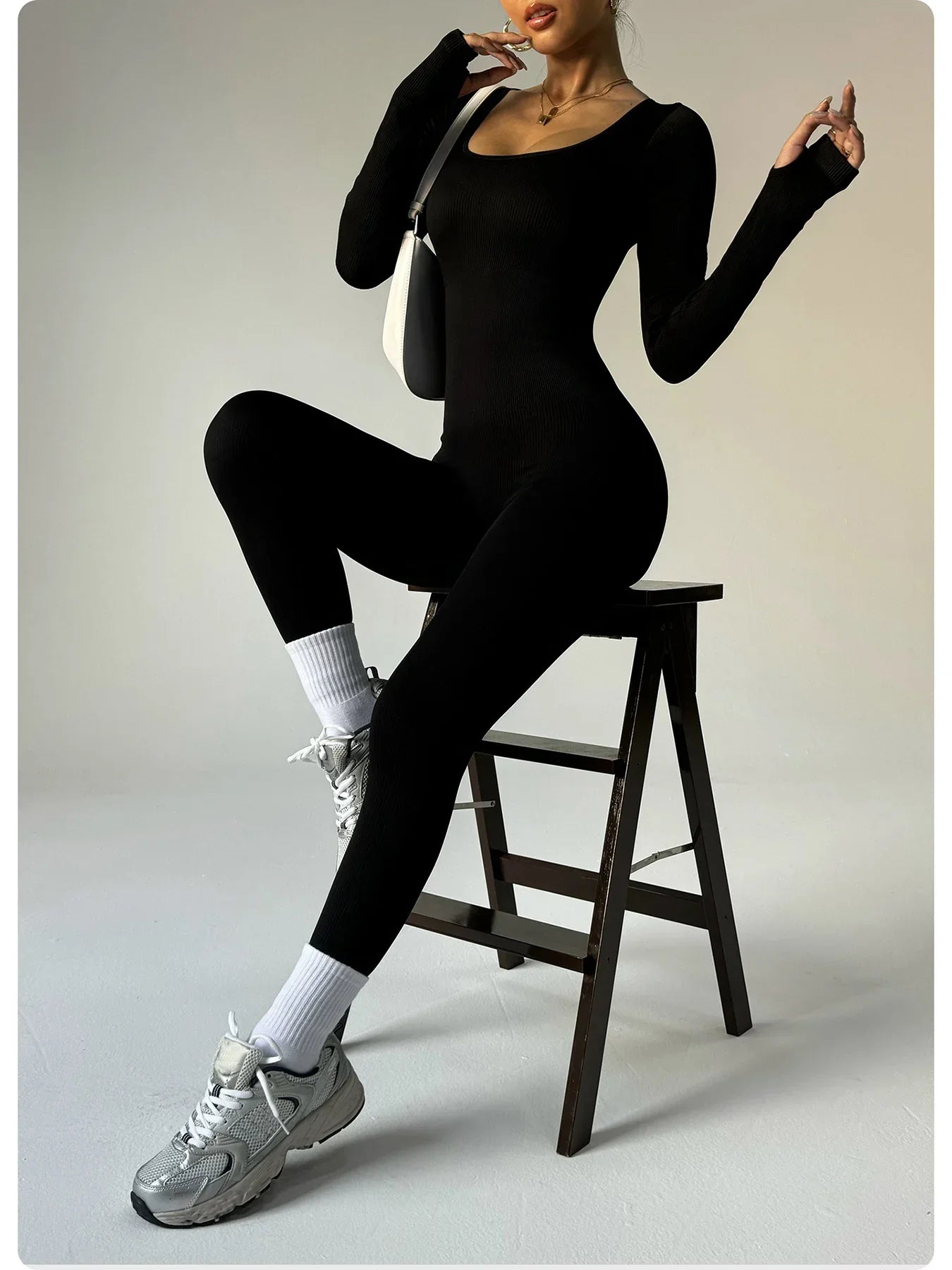 Women's one-piece yoga suit black jumpsuit long sleeved bodysuit sexy and fashionable streetwear casual sports bodysuit