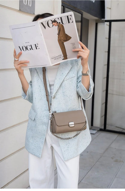 Supple Genuine Leather Women's Barrel Crossbody Bag - Commuter-Friendly Small Chain Strap Shoulder Bag for Everyday Chic