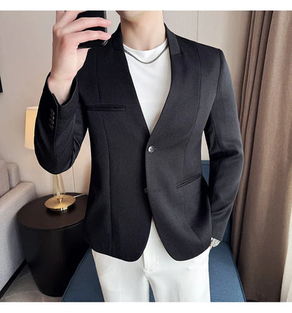 The new Chinese-style collarless suit is fashionable, handsome and versatile. It is a solid-color Korean-style fitted and fashio