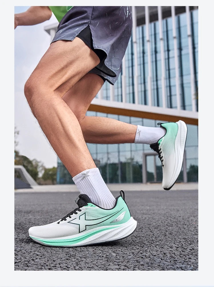 PIONEER 2.0 Mesh Sports For Men Winter Sneakers Shock-Absorbing Lightweight Running Shoes Low Incline 874119110009