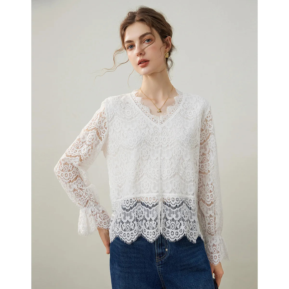 2025 Spring Elegant Hollow Lace Shirt Fashionable Pullover Shirt V-neck Long Sleeve Hooded Women's Shirt