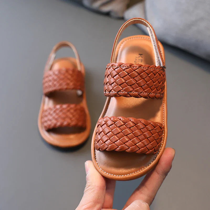 Kids Sandals for Girls 2026 Summer Girls Weave Design Sandals Children Beach Shoes Open Toes Flat Anti-skid Rubber Ankle Strap