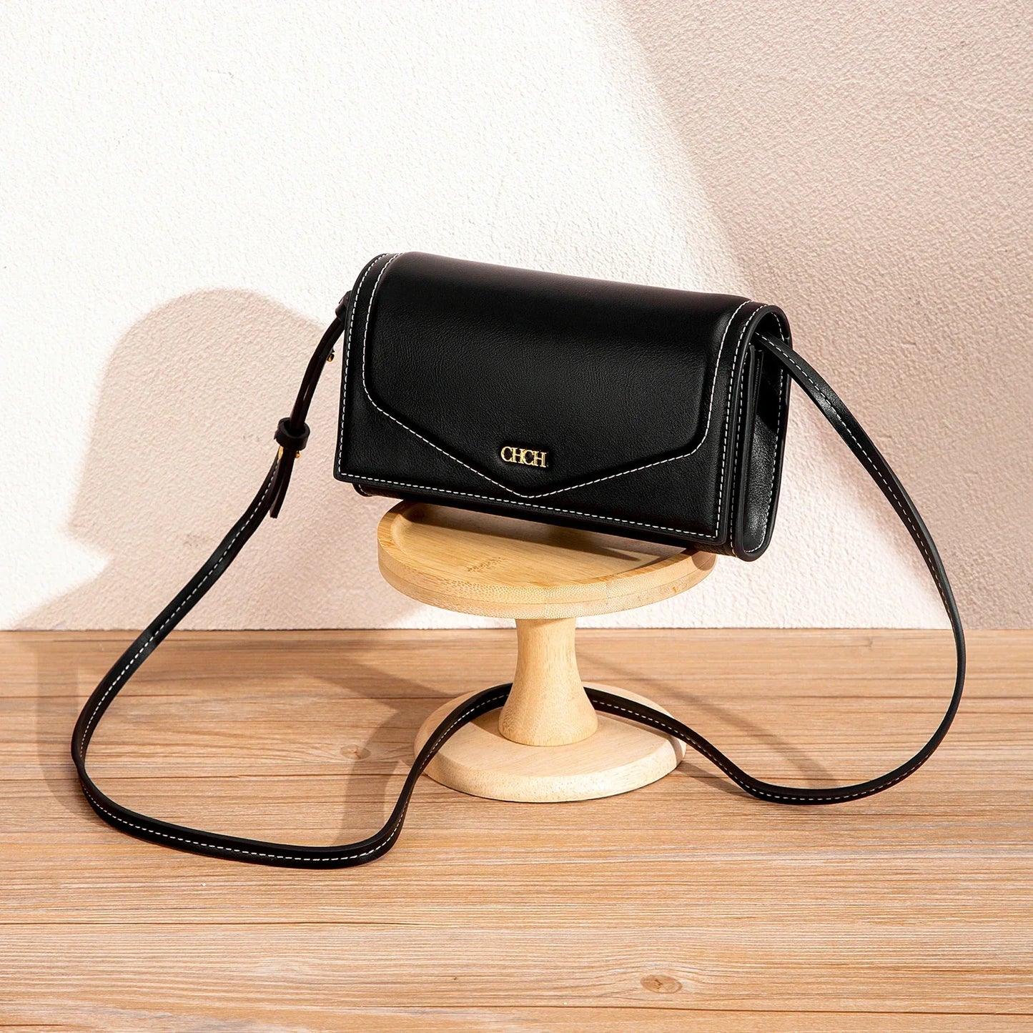 Magnetic Buckle Folding Small Square Bag Classic Women's 2026 Autumn Solid Color Simple New Single Shoulder Crossbody Bag