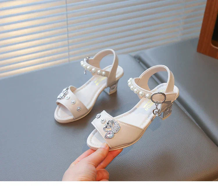 Girls Shiny Rhinestone Flowers Leather Sandals 2026 New Summer Toddler Strappy Sandals Hight Heel Soft Sole Princess Style Shoes