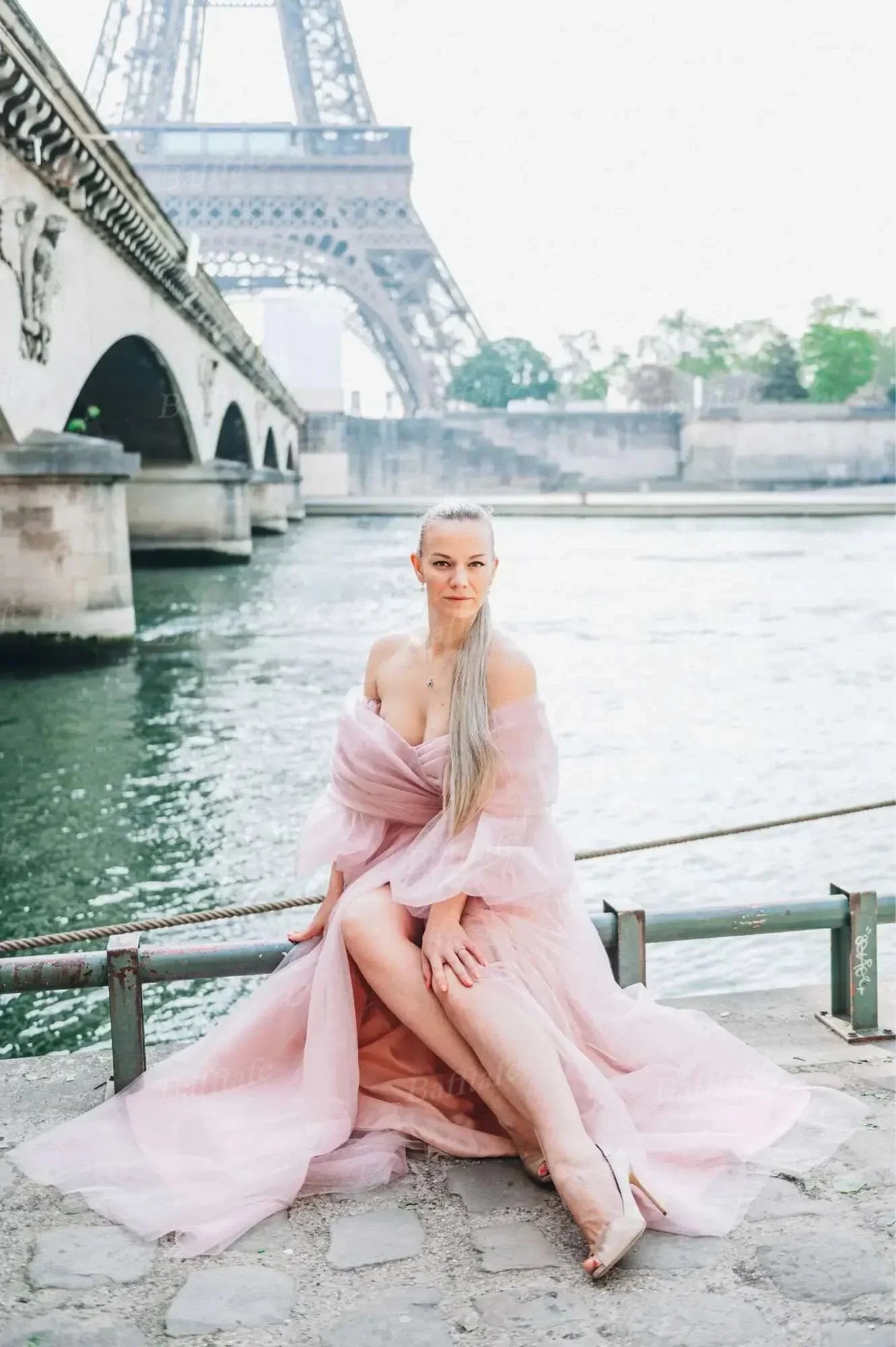 Customized Pink Shiny Tulle Prom Dresses Off Shoulder Long Puff Sleeve Evening Party Gowns Slit Women Wedding Dress