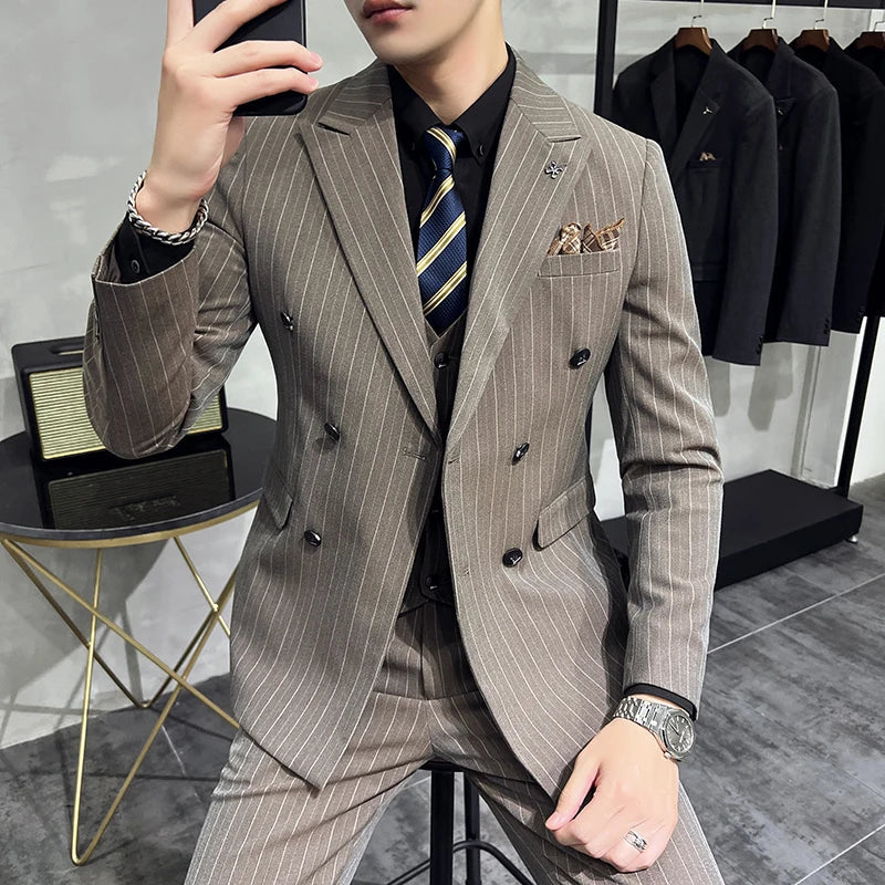 2025 High-quality Korean Version Slim-fit Business (Suit + Vest + Trousers) Striped Double-breasted Suit Three-piece Set