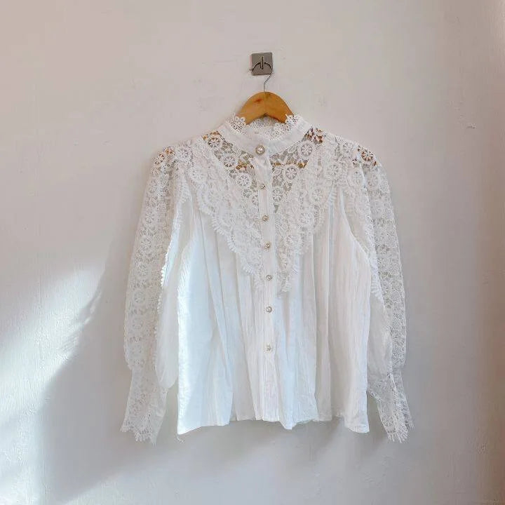 Vintage Solid White Lace Blouse Shirts Women New Korean Button Loose Shirt Tops Female Hollow Casual Ladies Blouses Blusas