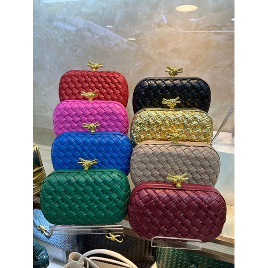 Elegant Box Shaped Dinner Clutch Crossbody Bag for Women Fashionable Chain Strap Handbag Retro Style Leather Handbag