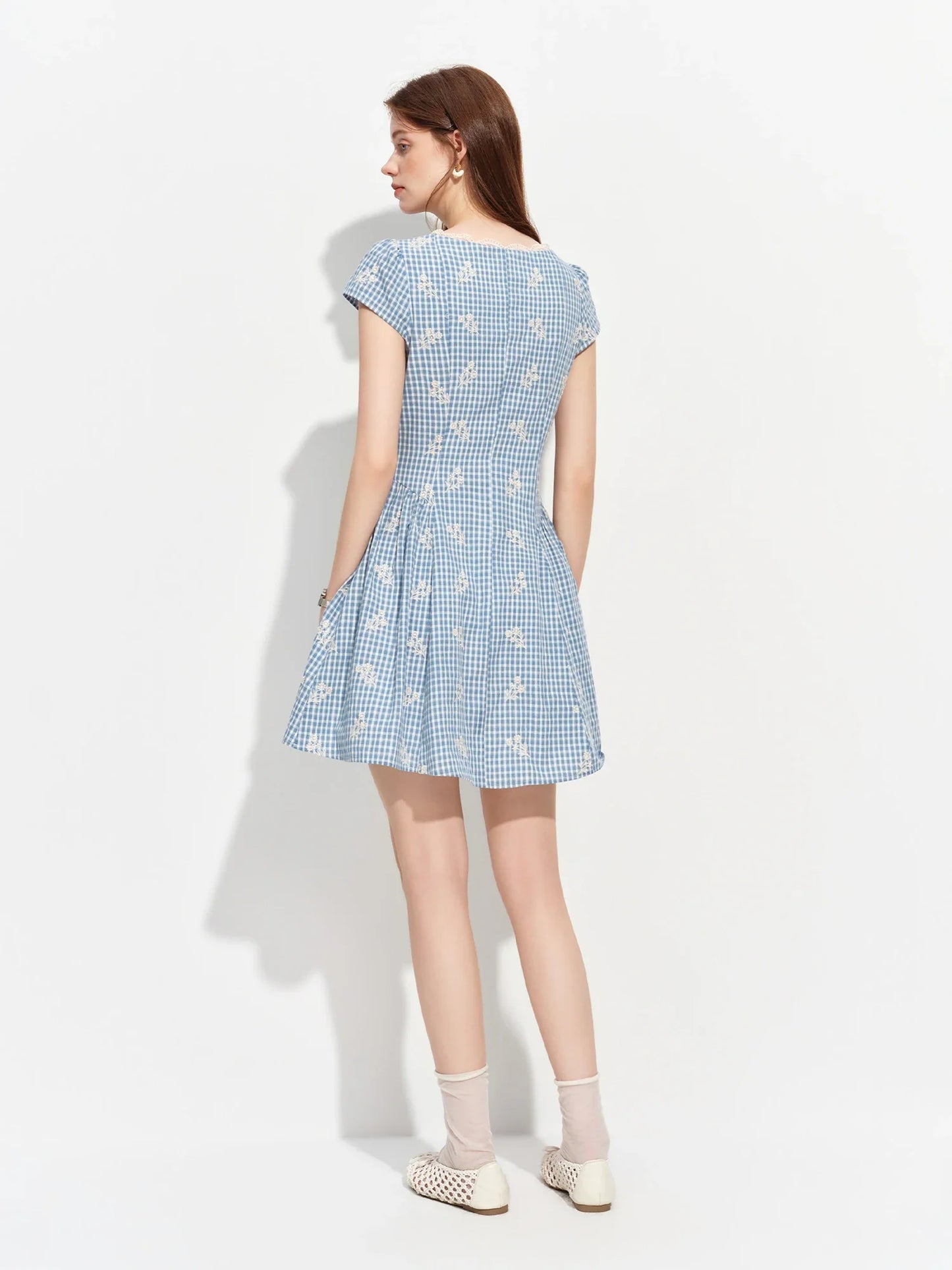 Women's 2026 Summer New Arrival French Pastoral Style V-Neck Lace Spliced Embroidered Dress Openwork Floral Plaid Pattern
