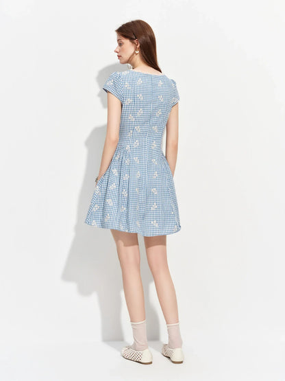 Women's 2026 Summer New Arrival French Pastoral Style V-Neck Lace Spliced Embroidered Dress Openwork Floral Plaid Pattern