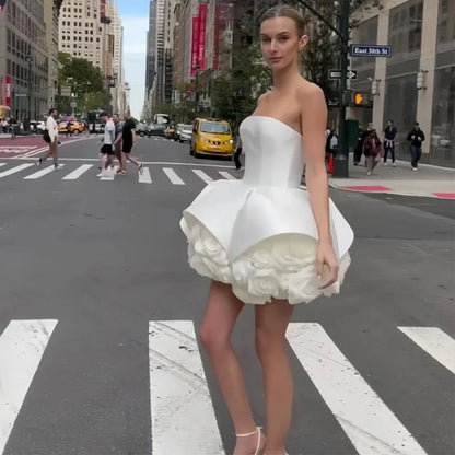 Charming Mini Cocktail Dress Strapless Sleeveless Satin and 3D Flowers Sexy Open Back Chic Women Short Evening Dress