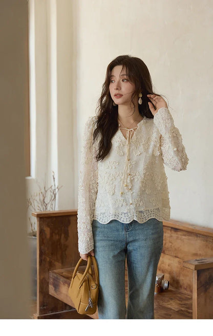 Apricot Lace Jacquard Embroidered Shirt 2025 Autumn Black Fungus Edge Lace-up Vintage Commuter Top Office Lady MXE41X1927