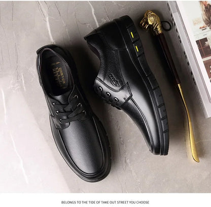 Men PU leather Casual Shoes Soft Sole Lace-up Luxury Brand Middle-aged Old Man Dad Lightweight Loafers Shoes  Zapatillas