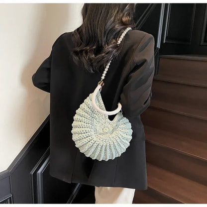 Fashion Conch Shaped Crochet Women Shoulde Bags Funny Cute Pearls Chains Handmade Weave Crossbody Bag Novelty Small Handbags