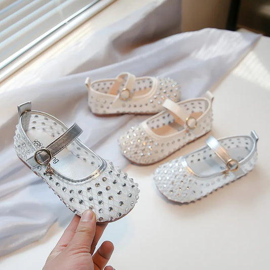 2026Summer Girl's Sandals Crystal Air Mesh Biege Sliver Luxury Kids Flat Shoes Beautiful Party Graceful Anti-skid Childern Shoes