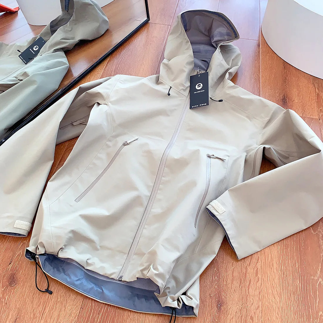 Outdoor Fashion Horseback Riding Mountain Climbing Fishing Leisure Travel Waterproof and Windproof Camping Men's Down Jacket