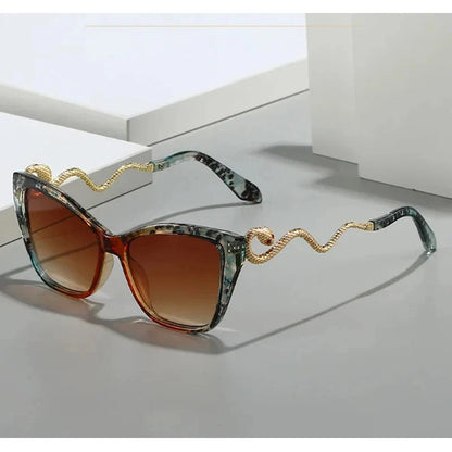 Fashion Large Frame Cat Eye Sunglasses Women Gradient Glasses Punk Color Block Design Sexy Ladies Metal Snake Eyeglasses
